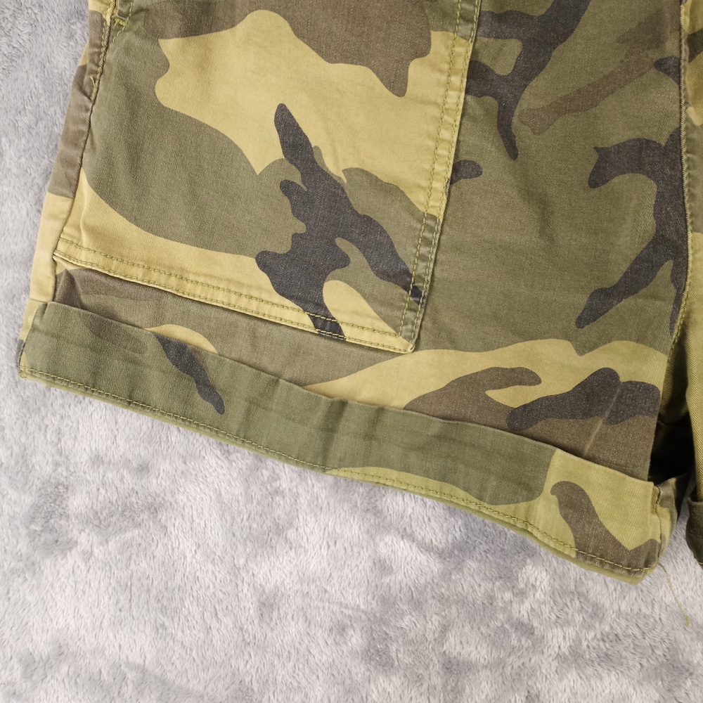 Sanctuary Standard Surplus Camo Utility Shorts Size 29 Green Military - Picture 4 of 16